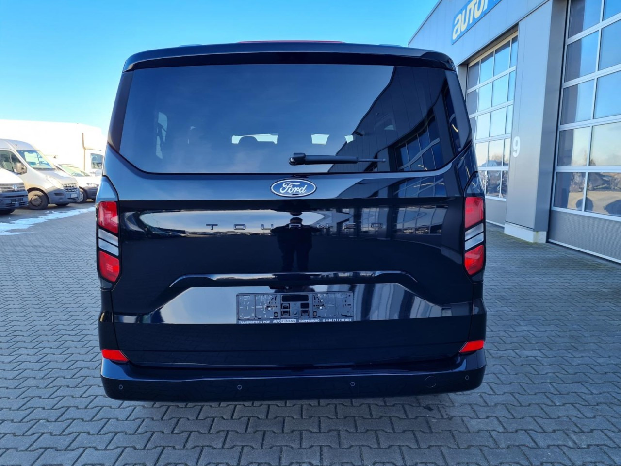 Dostavno vozilo z dvojno kabino Ford Tourneo Custom 320 L1 AG Titanium X AHK LED NAVI 2X SCHIEBE: slika 6