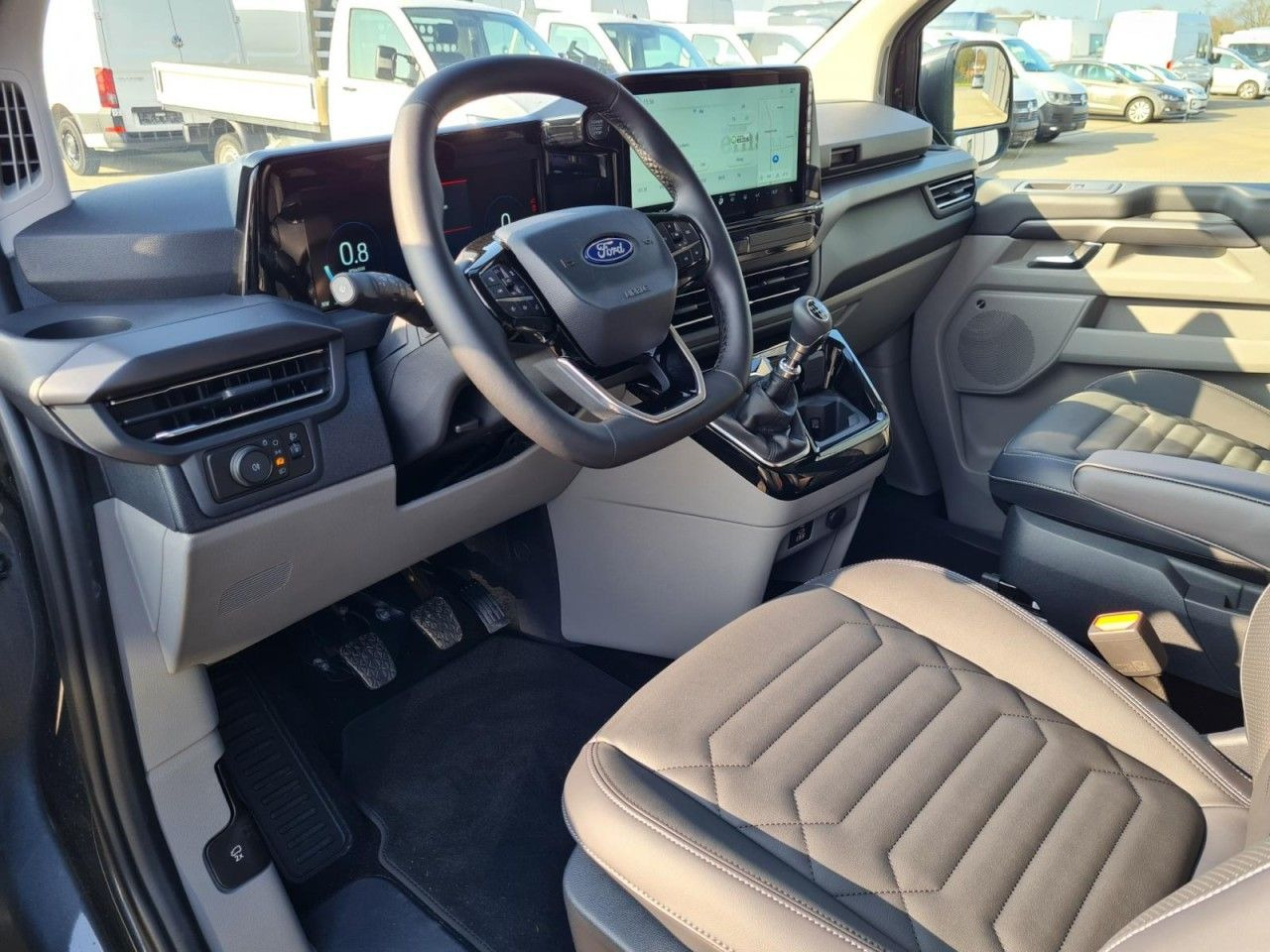 Potniški kombi Ford Tourneo Custom 320 Titanium X L1 AHK LED LMF NAV: slika 10