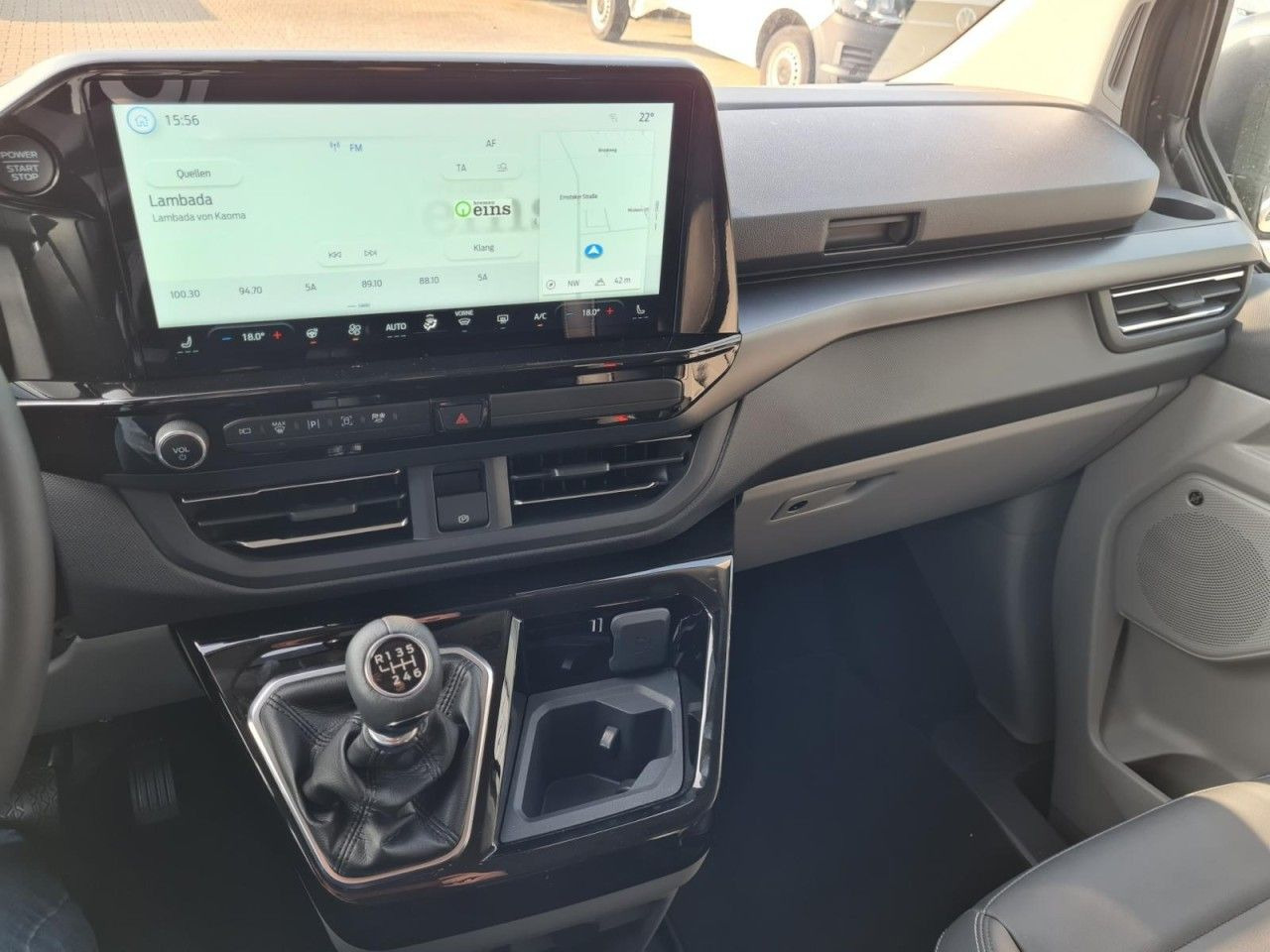 Potniški kombi Ford Tourneo Custom 320 Titanium X L1 AHK LED LMF NAV: slika 15