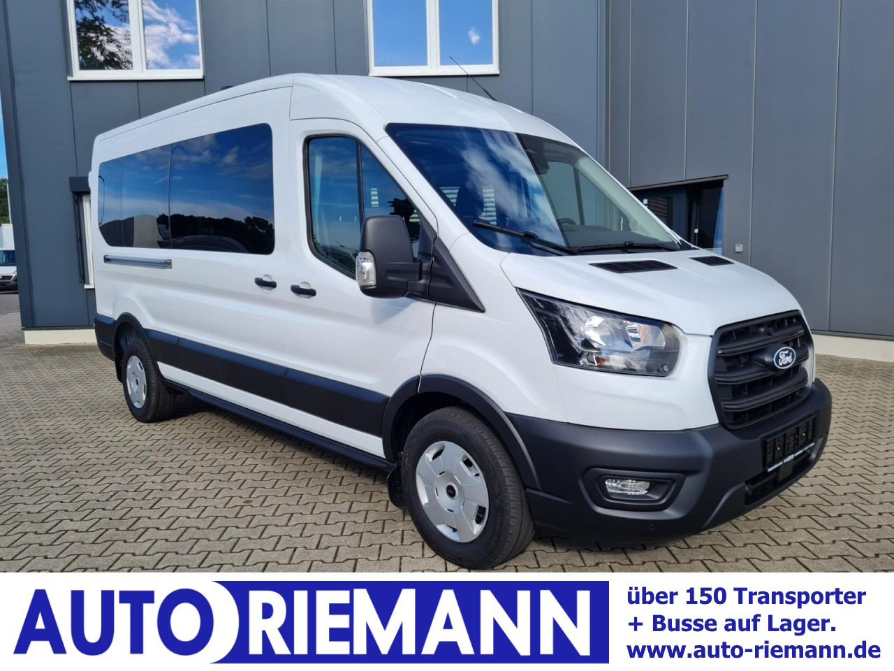 Ford Transit 350 Kombi TDCi L3 AG Trend 9 Sitze AHK KAMERA - Minibus, Potniški kombi: slika 1 Ford Transit 350 Kombi TDCi L3 AG Trend 9 Sitze AHK KAMERA - Minibus, Potniški kombi: slika 1