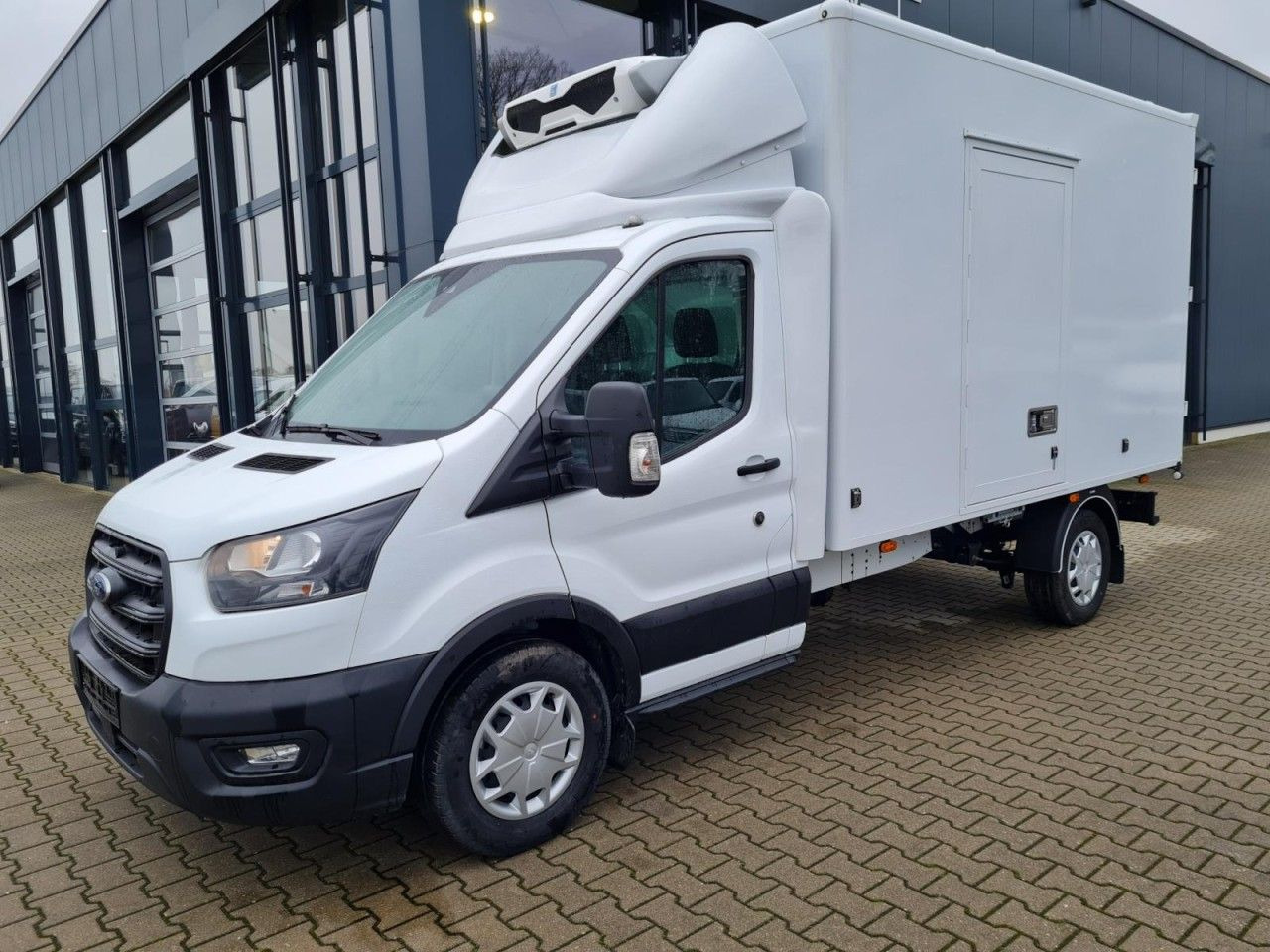 Ford Transit 350 Kühlkoffer STAND+FAHRKÜHLUNG TREND Ford Transit 350 Kühlkoffer STAND+FAHRKÜHLUNG TREND - Hladilno vozilo: slika 3 Ford Transit 350 Kühlkoffer STAND+FAHRKÜHLUNG TREND Ford Transit 350 Kühlkoffer STAND+FAHRKÜHLUNG TREND - Hladilno vozilo: slika 3