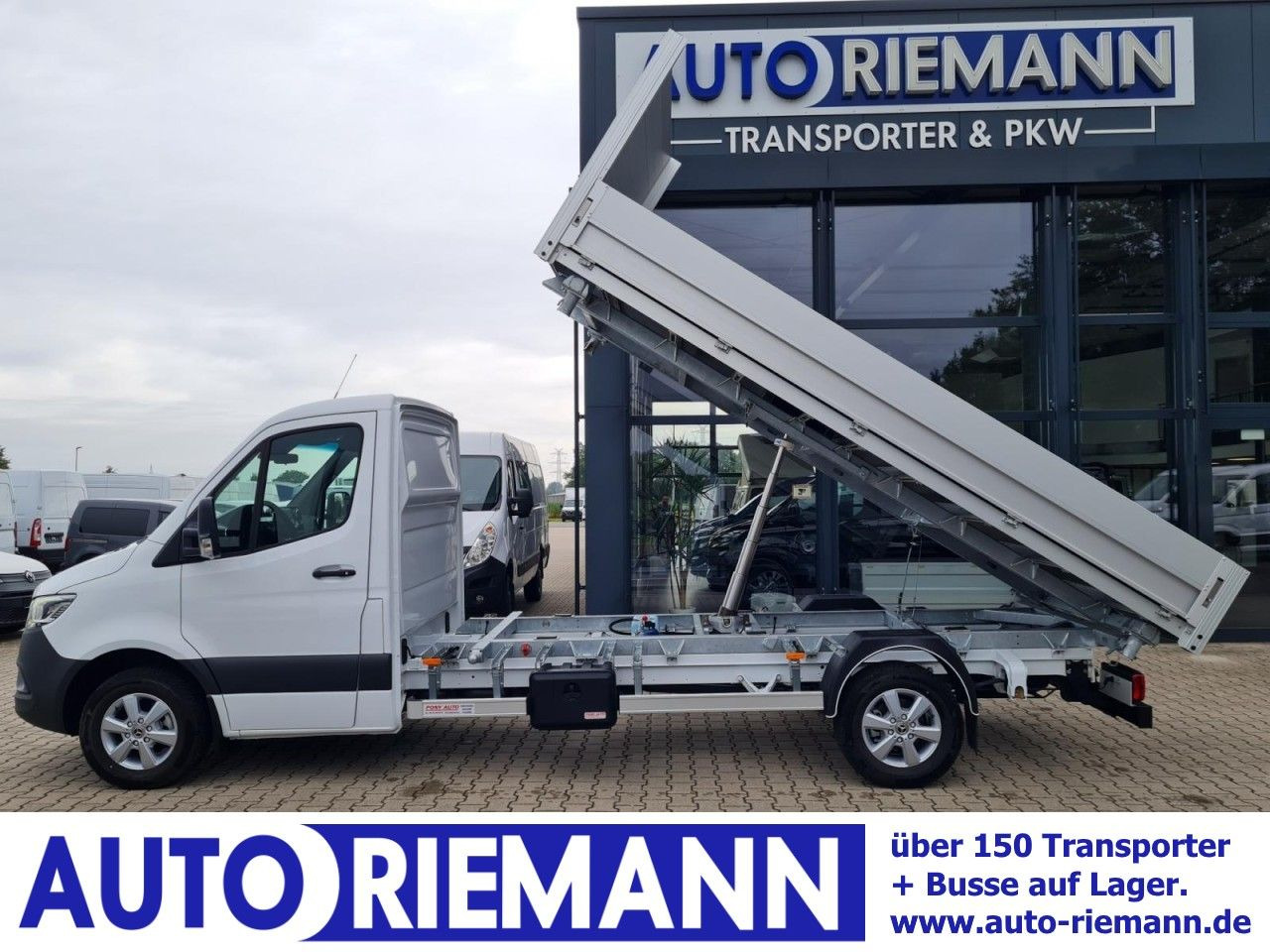 Mercedes-Benz Sprinter 317 CDI 3 Seiten kipper RWD AHK LED NAV - Dostavno vozilo prekucnik: slika 1 Mercedes-Benz Sprinter 317 CDI 3 Seiten kipper RWD AHK LED NAV - Dostavno vozilo prekucnik: slika 1