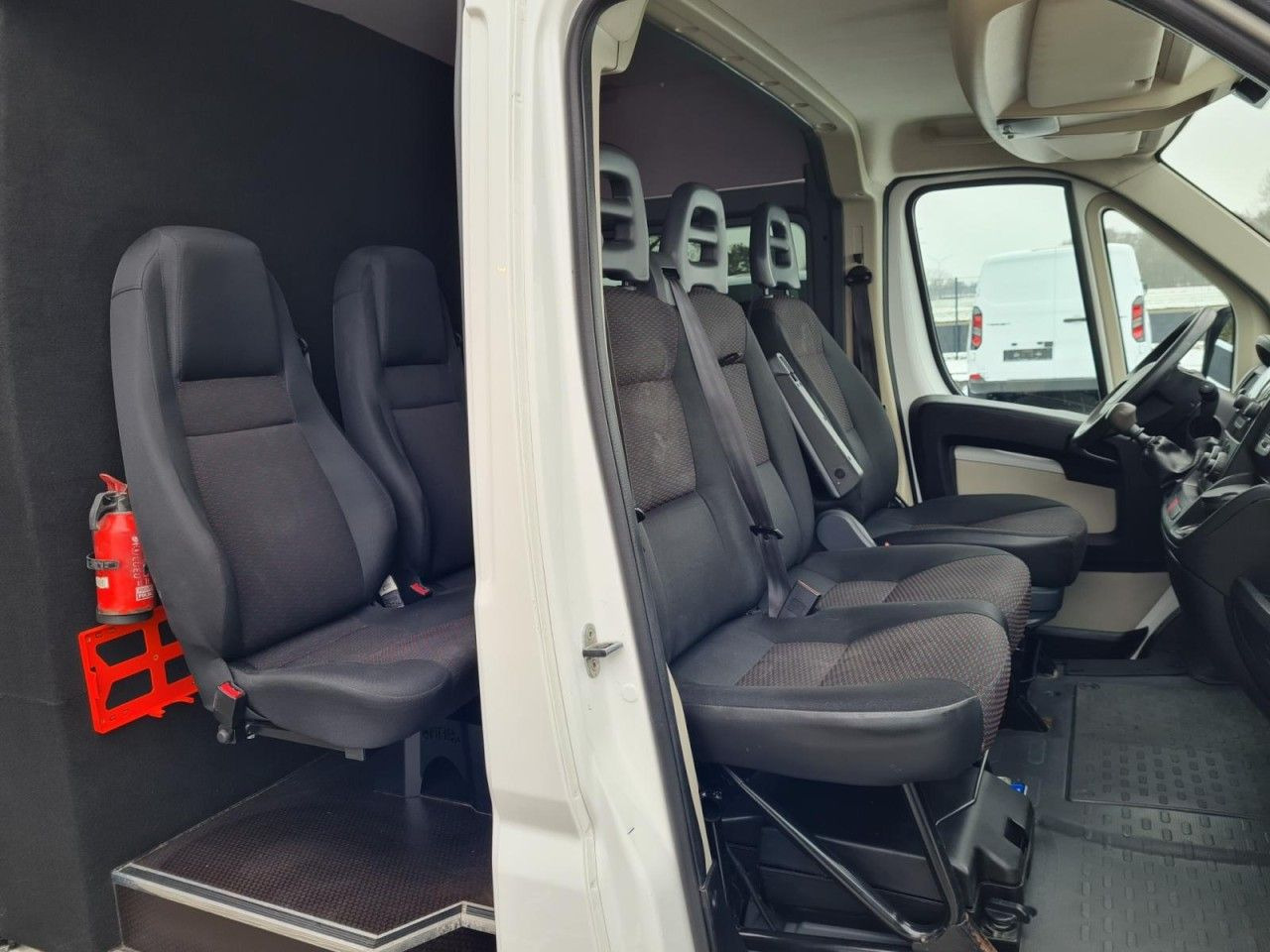 Peugeot Boxer Kasten L3H2 Doka 6-Sitze AHK PDC KLIMA - Mali kombi, Dostavno vozilo z dvojno kabino: slika 4 Peugeot Boxer Kasten L3H2 Doka 6-Sitze AHK PDC KLIMA - Mali kombi, Dostavno vozilo z dvojno kabino: slika 4