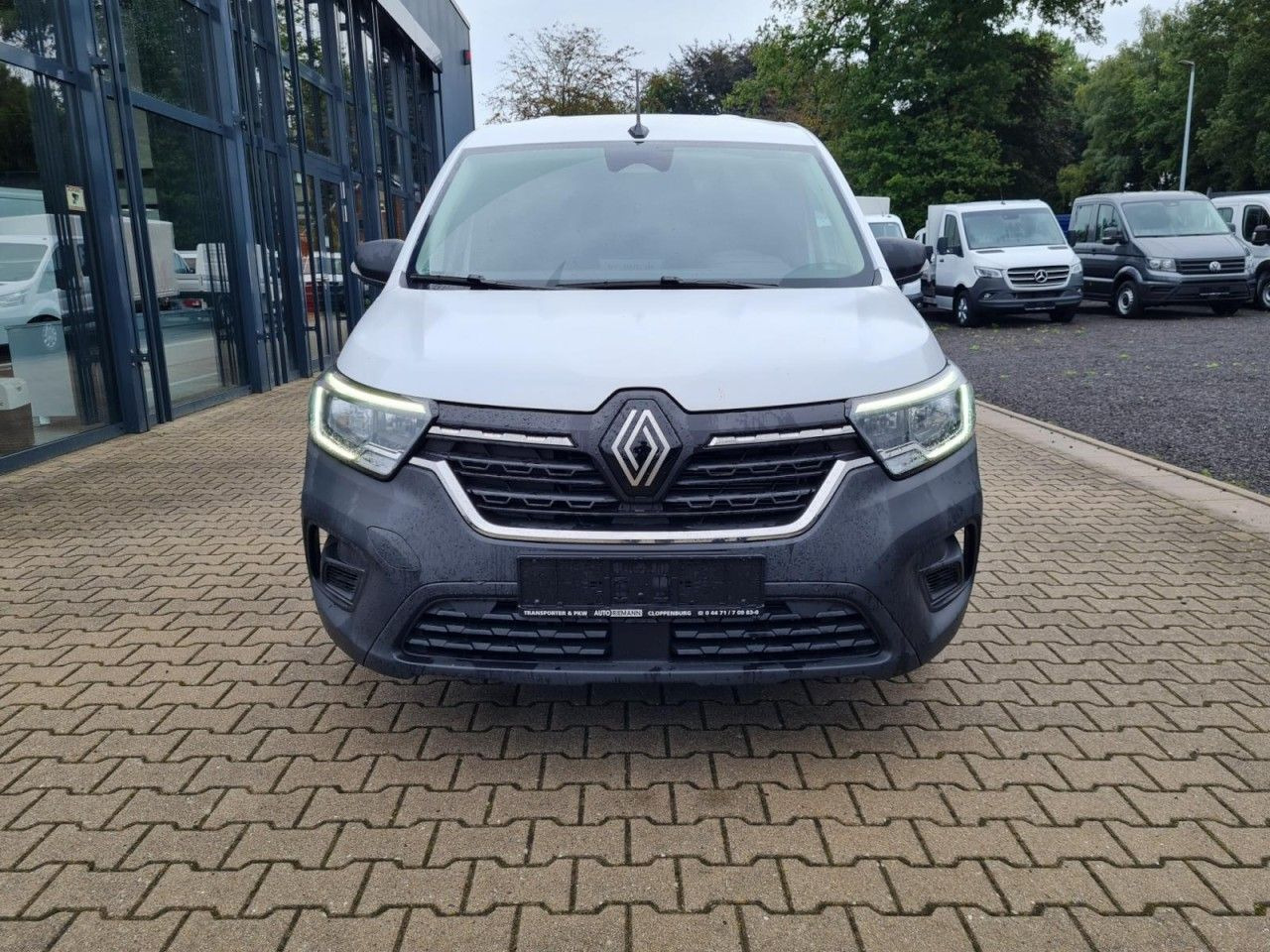 Renault Kangoo Van Kasten L1H1 TCe 1.3i KLIMA PDC TEMPOM - Mali kombi: slika 2 Renault Kangoo Van Kasten L1H1 TCe 1.3i KLIMA PDC TEMPOM - Mali kombi: slika 2