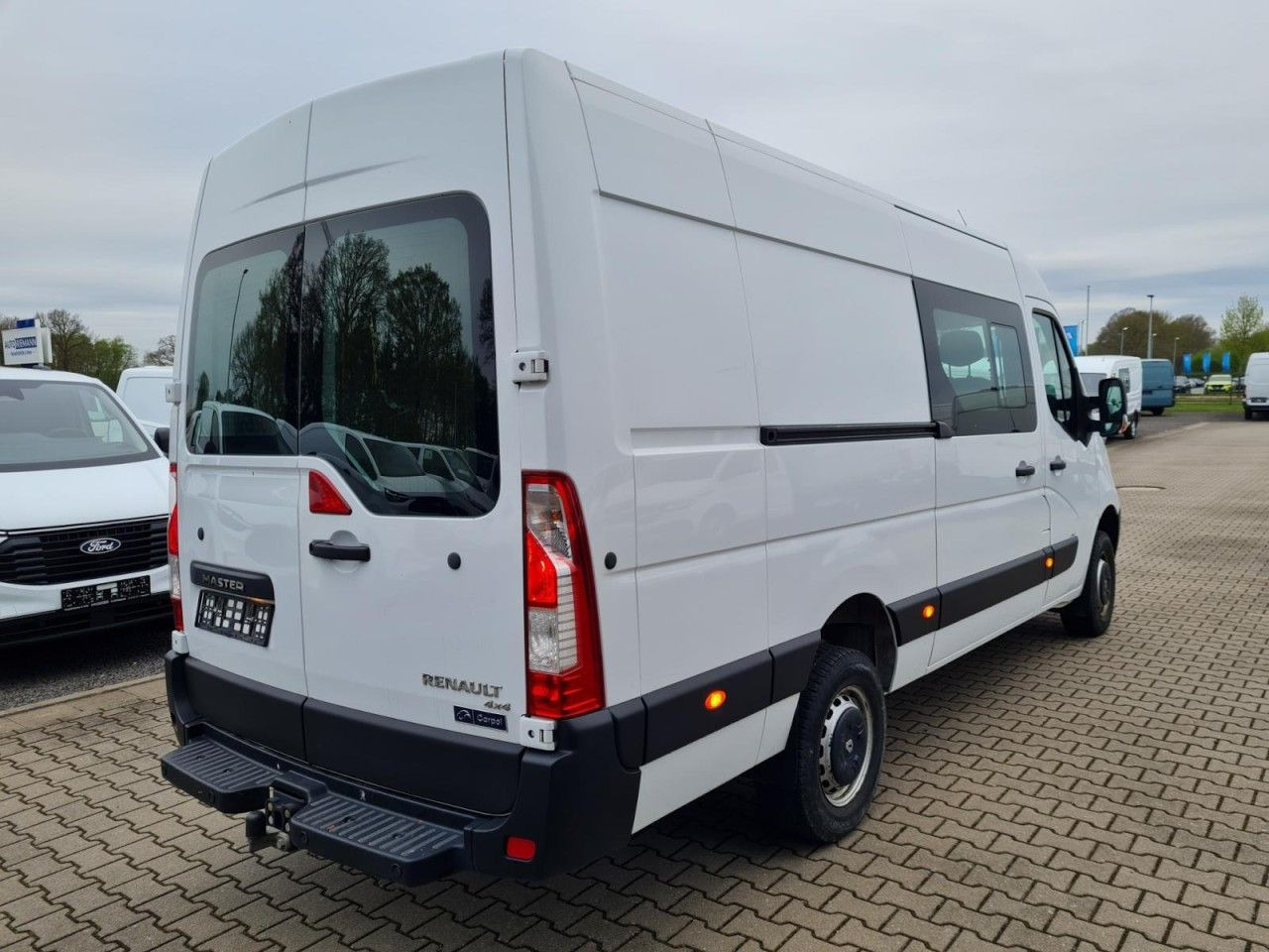 Renault Master 3,5t Kasten Doka dCi 130 L4H2 4x4 Allrad - Furgon, Dostavno vozilo z dvojno kabino: slika 4 Renault Master 3,5t Kasten Doka dCi 130 L4H2 4x4 Allrad - Furgon, Dostavno vozilo z dvojno kabino: slika 4