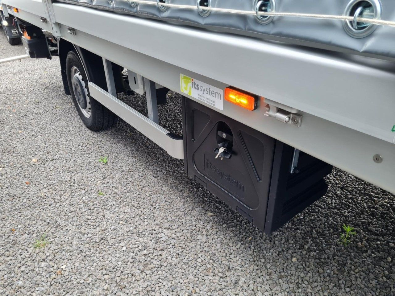 Renault Master 3,5t Pritsche Schiebe Plane dCi LBW Luftf - Dostavno vozilo s ponjavo: slika 5 Renault Master 3,5t Pritsche Schiebe Plane dCi LBW Luftf - Dostavno vozilo s ponjavo: slika 5