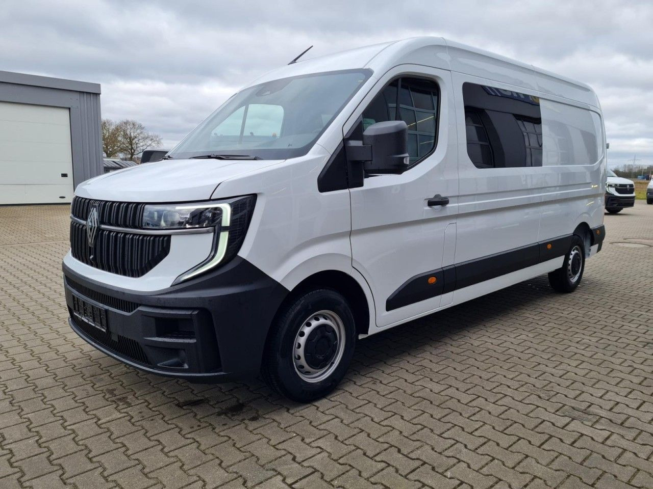 Renault Master 35 Kasten L3 Doka 7-Sitze KLIMA TEMPOMAT - Furgon, Dostavno vozilo z dvojno kabino: slika 2 Renault Master 35 Kasten L3 Doka 7-Sitze KLIMA TEMPOMAT - Furgon, Dostavno vozilo z dvojno kabino: slika 2