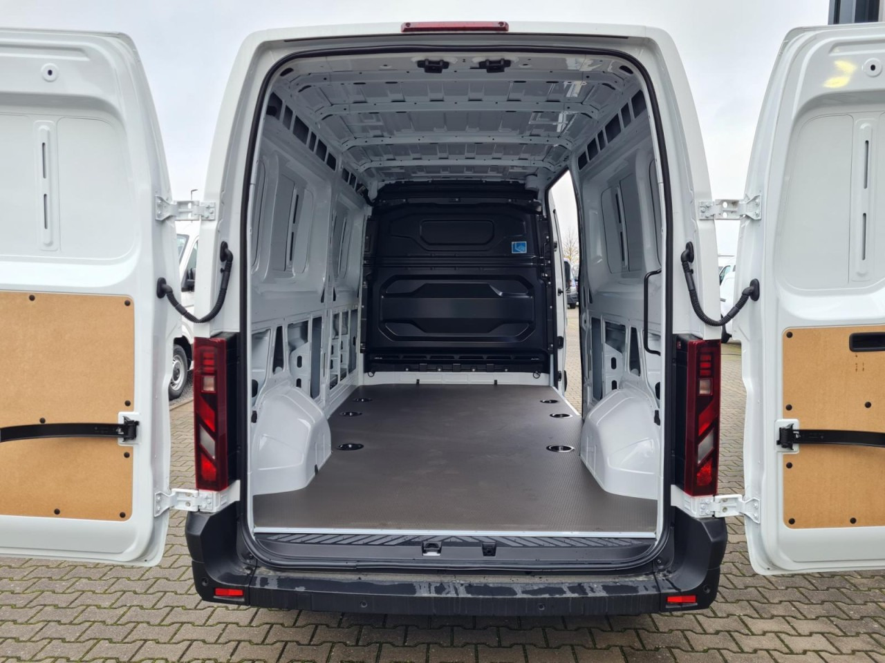 Renault Master 35 Kasten L3H2 Extra KLIMA PDC TEMPOMAT - Furgon: slika 5 Renault Master 35 Kasten L3H2 Extra KLIMA PDC TEMPOMAT - Furgon: slika 5