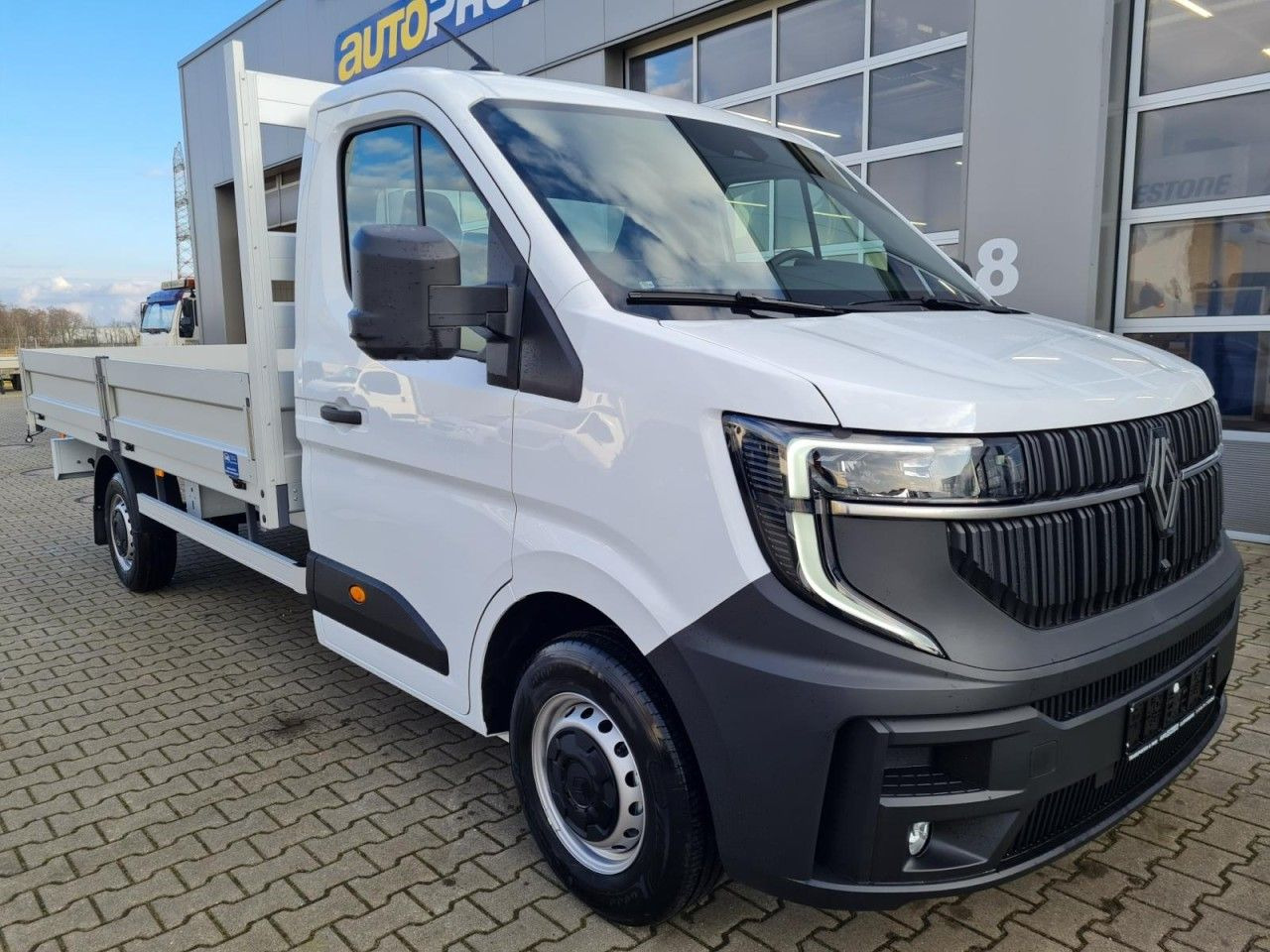 Renault Master New 35 Pritsche lang KLIMA KOMFORT TEMPOM - Dostavno vozilo s kesonom: slika 3 Renault Master New 35 Pritsche lang KLIMA KOMFORT TEMPOM - Dostavno vozilo s kesonom: slika 3