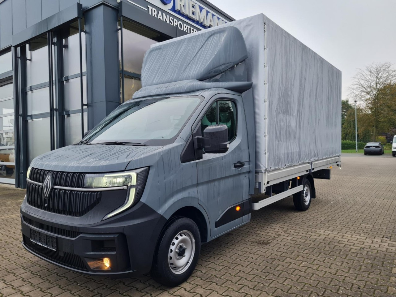 Renault Master Pritsche Schiebe Plane 10 Pal. LUFTFEDERUNG - Dostavno vozilo s ponjavo: slika 2 Renault Master Pritsche Schiebe Plane 10 Pal. LUFTFEDERUNG - Dostavno vozilo s ponjavo: slika 2