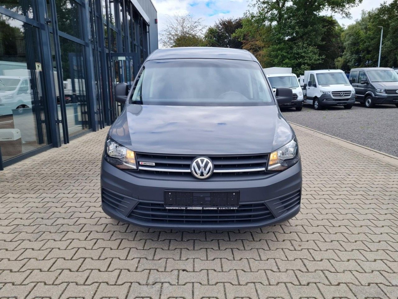 Volkswagen Caddy Kombi 4Motion TDi 5-Sitze KLIMA STHZ TEMPO - Potniški kombi: slika 2 Volkswagen Caddy Kombi 4Motion TDi 5-Sitze KLIMA STHZ TEMPO - Potniški kombi: slika 2