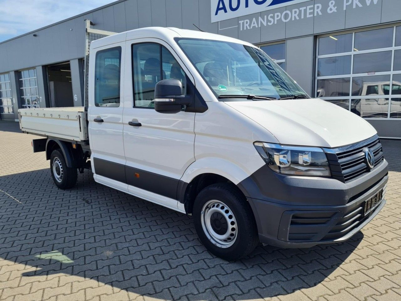 Volkswagen Crafter 35 Doka MR 7-Sitze AHK KLIMA KOMFORT - Dostavno vozilo s kesonom: slika 3 Volkswagen Crafter 35 Doka MR 7-Sitze AHK KLIMA KOMFORT - Dostavno vozilo s kesonom: slika 3