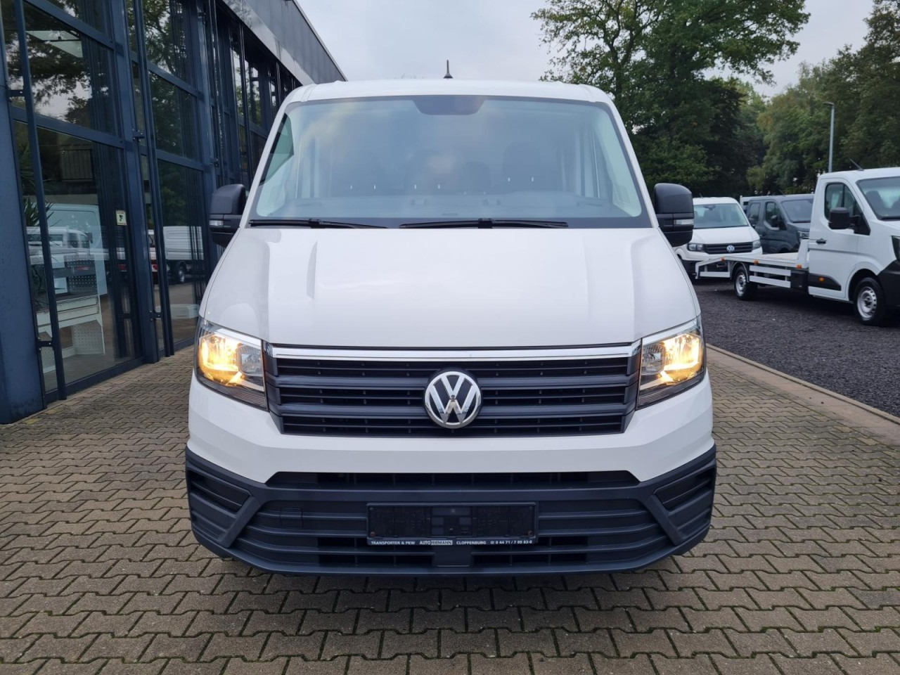 Volkswagen Crafter 35 Doka MR Pritsche AHK Klima 7 Sitzer - Dostavno vozilo s kesonom, Dostavno vozilo z dvojno kabino: slika 2 Volkswagen Crafter 35 Doka MR Pritsche AHK Klima 7 Sitzer - Dostavno vozilo s kesonom, Dostavno vozilo z dvojno kabino: slika 2