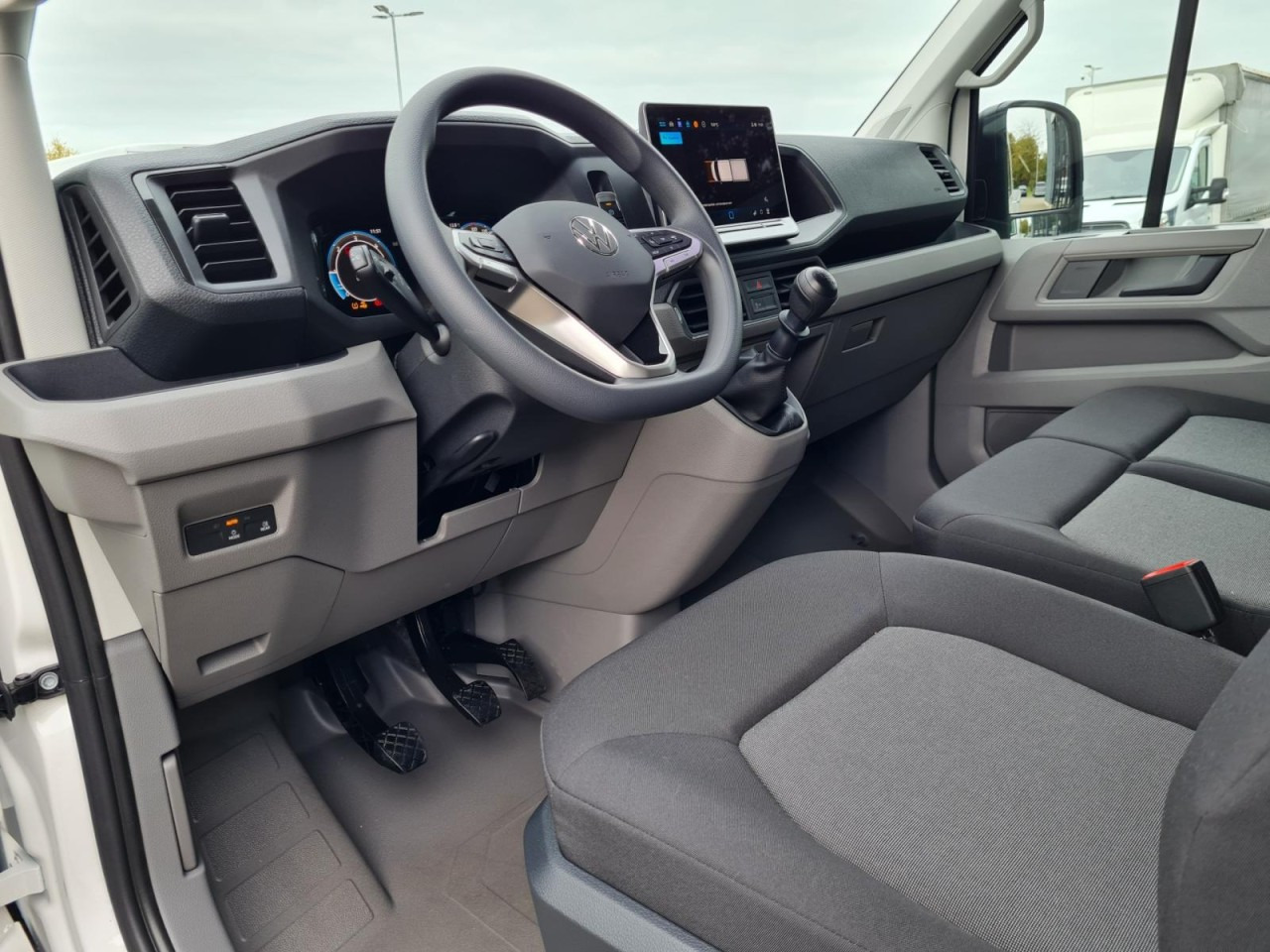 Volkswagen Crafter 35 Doka TDI Pritsche L4 AHK Komfortsitz - Dostavno vozilo s kesonom, Dostavno vozilo z dvojno kabino: slika 4 Volkswagen Crafter 35 Doka TDI Pritsche L4 AHK Komfortsitz - Dostavno vozilo s kesonom, Dostavno vozilo z dvojno kabino: slika 4