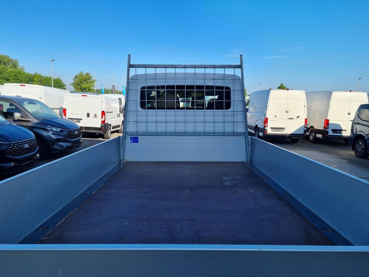 Volkswagen Crafter 35 Doka TDI lang AHK Klima - Dostavno vozilo s kesonom, Dostavno vozilo z dvojno kabino: slika 5 Volkswagen Crafter 35 Doka TDI lang AHK Klima - Dostavno vozilo s kesonom, Dostavno vozilo z dvojno kabino: slika 5