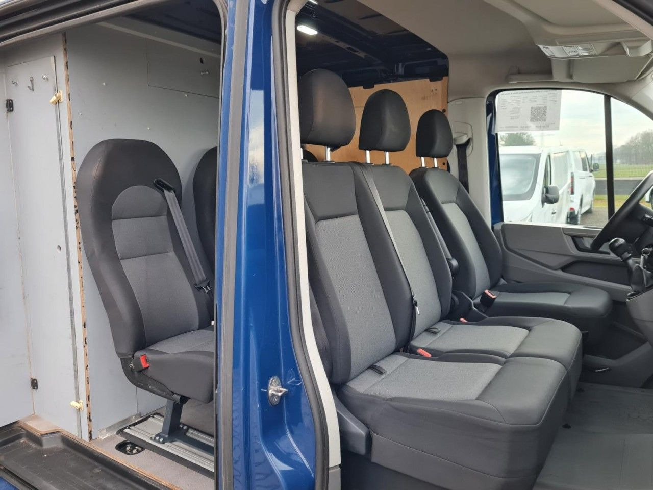 Volkswagen Crafter 35 Kasten Plus Doka mixto NAVI AHK 6 Sit - Furgon, Dostavno vozilo z dvojno kabino: slika 5 Volkswagen Crafter 35 Kasten Plus Doka mixto NAVI AHK 6 Sit - Furgon, Dostavno vozilo z dvojno kabino: slika 5