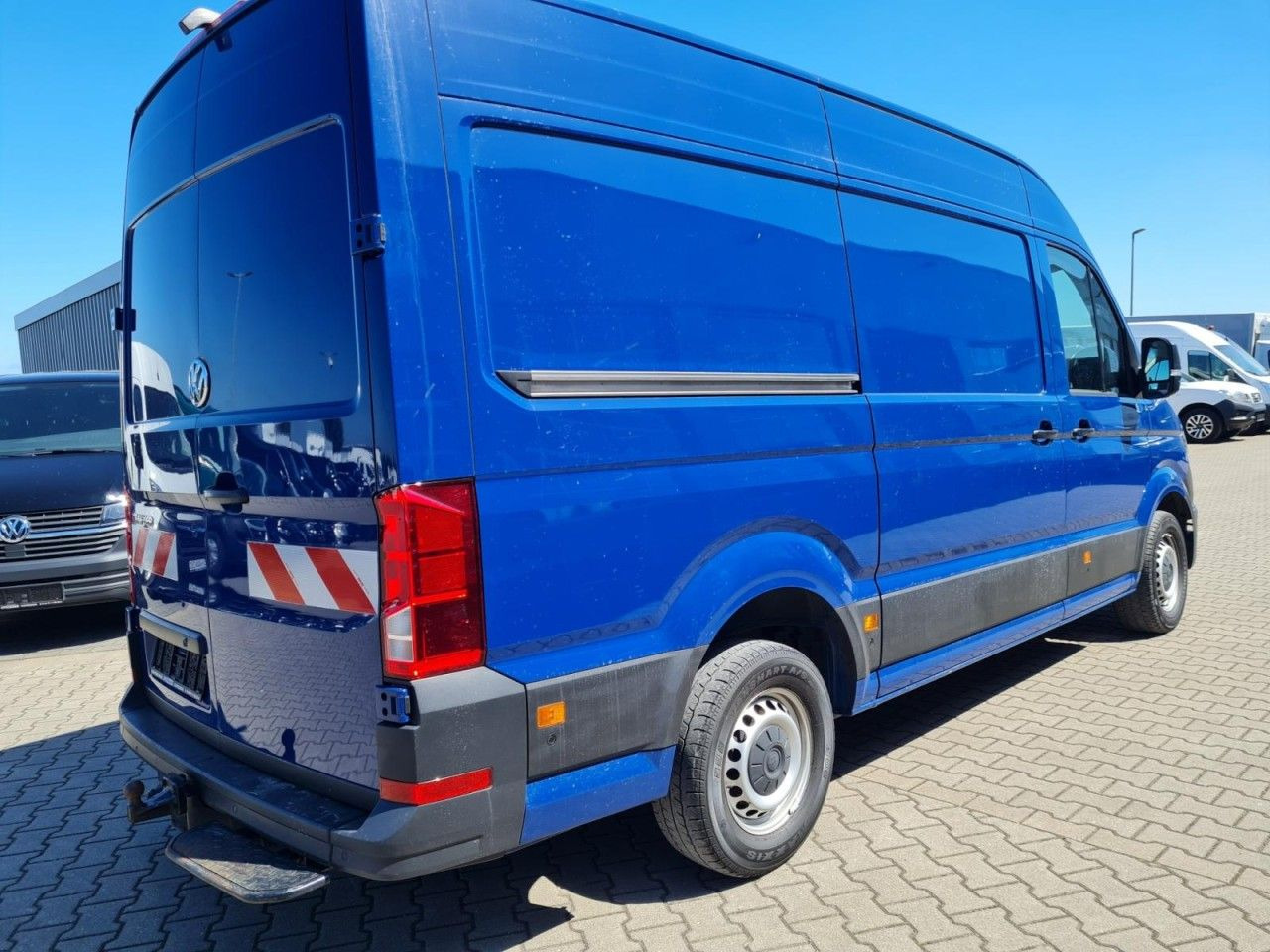 Volkswagen Crafter 35 Kasten TDI MR L3H3 RWD AHK - Furgon: slika 4 Volkswagen Crafter 35 Kasten TDI MR L3H3 RWD AHK - Furgon: slika 4