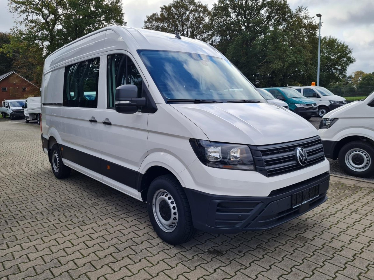 Volkswagen Crafter 35 Kasten TDI MR L3h3 Standheiz AHK - Furgon: slika 3 Volkswagen Crafter 35 Kasten TDI MR L3h3 Standheiz AHK - Furgon: slika 3