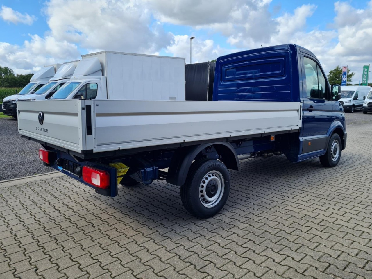 Volkswagen Crafter 35 Pritsche TDI L3 KLIMA TEMPOMAT 3 Sitzer - Dostavno vozilo s kesonom: slika 4 Volkswagen Crafter 35 Pritsche TDI L3 KLIMA TEMPOMAT 3 Sitzer - Dostavno vozilo s kesonom: slika 4