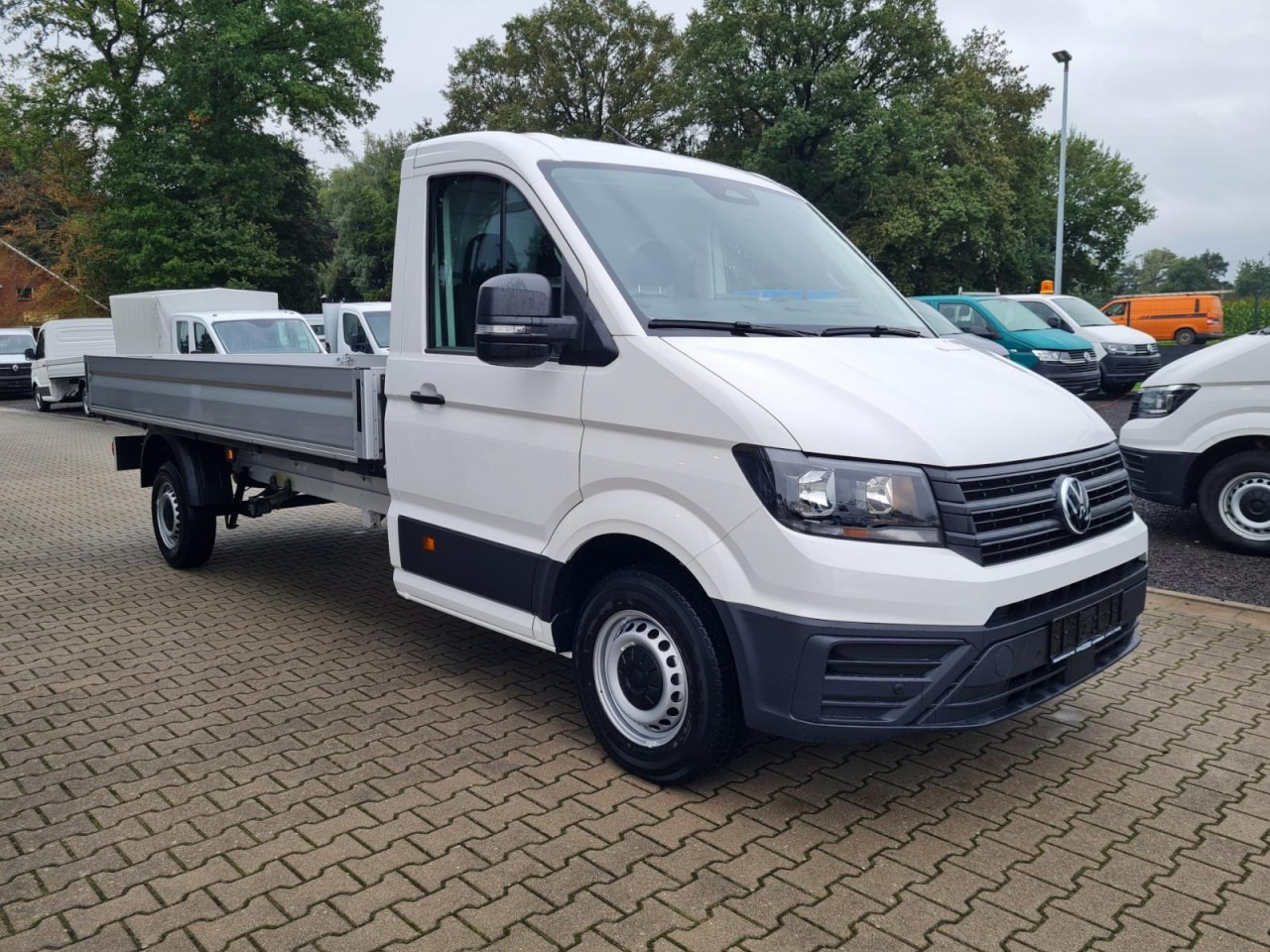 Volkswagen Crafter 35 Pritsche TDI Pritsche L4 KLIMA TEMPOMAT - Dostavno vozilo s kesonom: slika 3 Volkswagen Crafter 35 Pritsche TDI Pritsche L4 KLIMA TEMPOMAT - Dostavno vozilo s kesonom: slika 3