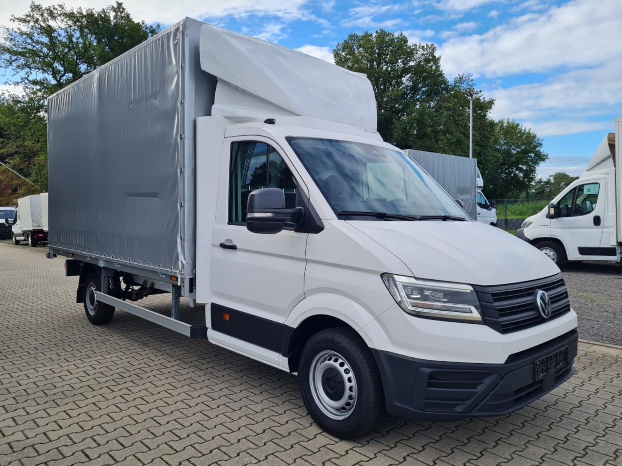 Volkswagen Crafter 35 TDI Pritsche Schiebe Plane ERGO LED TEMPOMAT - Dostavno vozilo s ponjavo: slika 3 Volkswagen Crafter 35 TDI Pritsche Schiebe Plane ERGO LED TEMPOMAT - Dostavno vozilo s ponjavo: slika 3