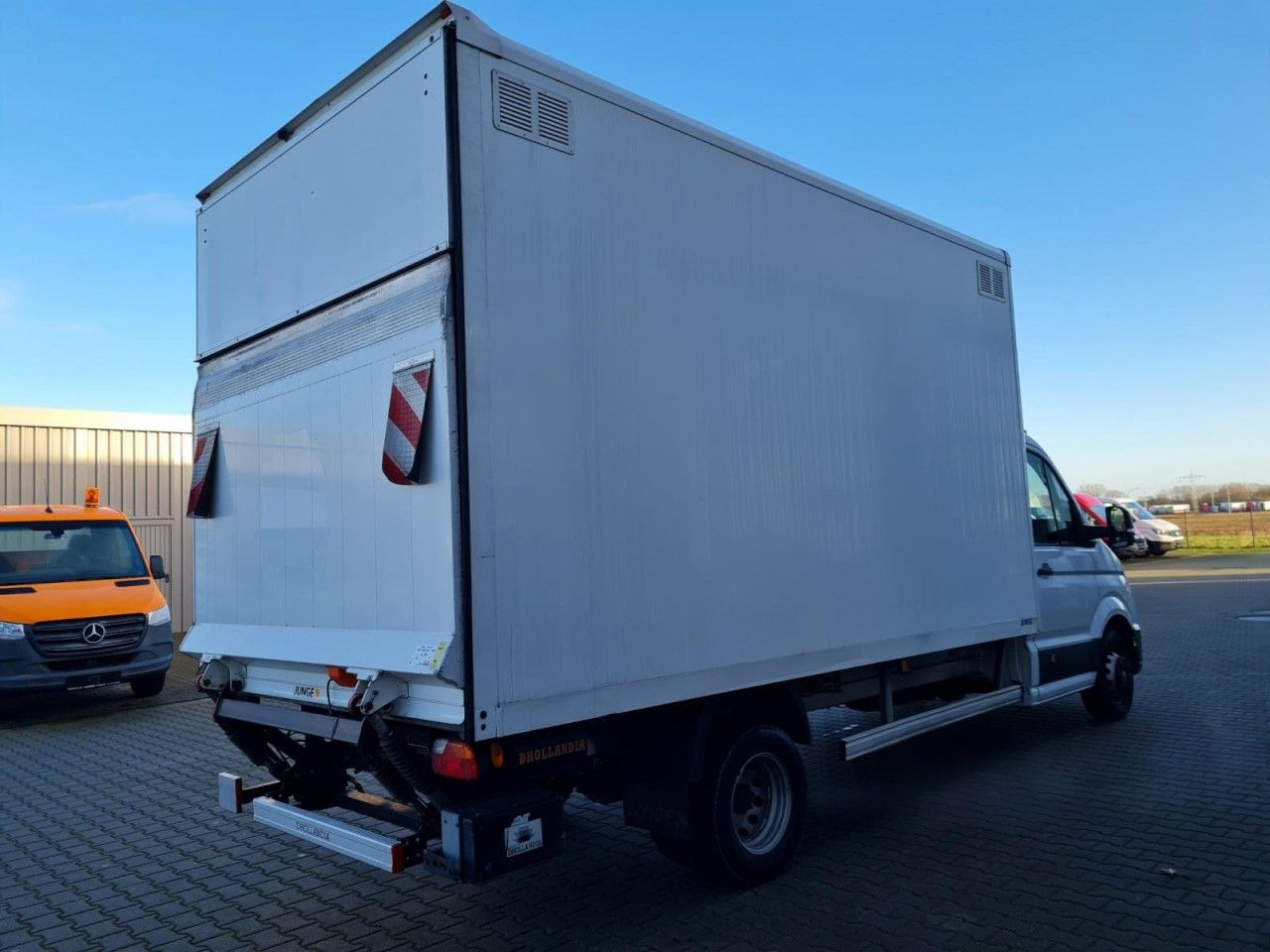Volkswagen Crafter 50 Koffer hoch 2.0 TDI LBW KLIMA KAMERA - Dostavno vozilo z zabojnikom: slika 4 Volkswagen Crafter 50 Koffer hoch 2.0 TDI LBW KLIMA KAMERA - Dostavno vozilo z zabojnikom: slika 4
