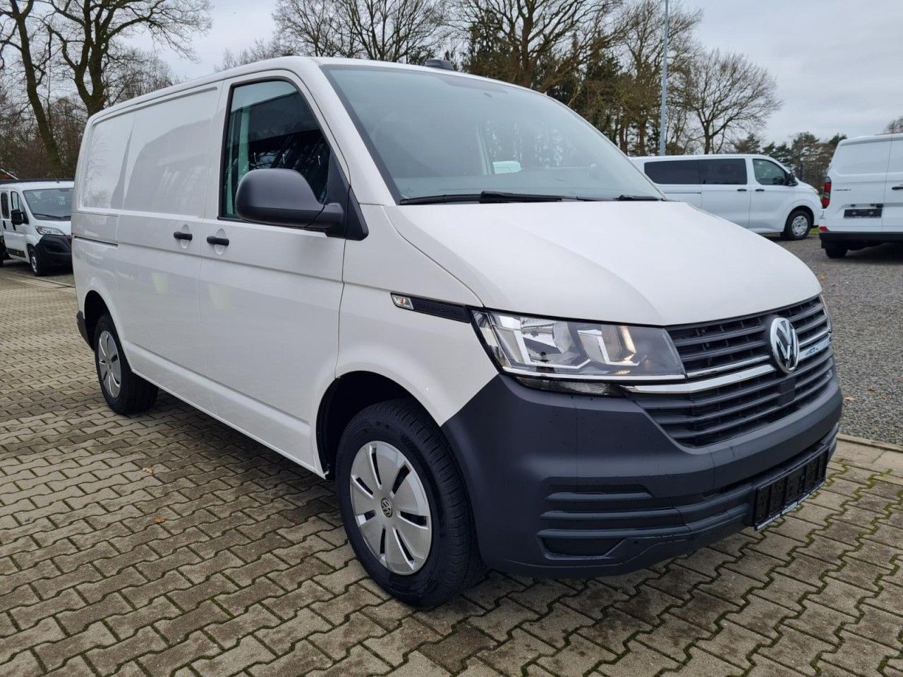 Volkswagen T6.1 Kasten L1 KR Heckklappe KAMERA KLIMA ALLWET - Mali kombi: slika 3 Volkswagen T6.1 Kasten L1 KR Heckklappe KAMERA KLIMA ALLWET - Mali kombi: slika 3
