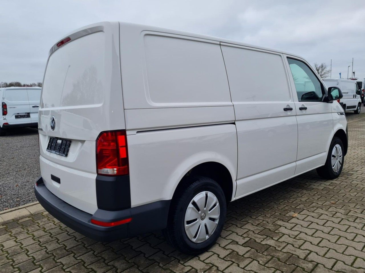 Volkswagen T6.1 Kasten L1 KR Heckklappe KAMERA KLIMA ALLWET - Mali kombi: slika 4 Volkswagen T6.1 Kasten L1 KR Heckklappe KAMERA KLIMA ALLWET - Mali kombi: slika 4
