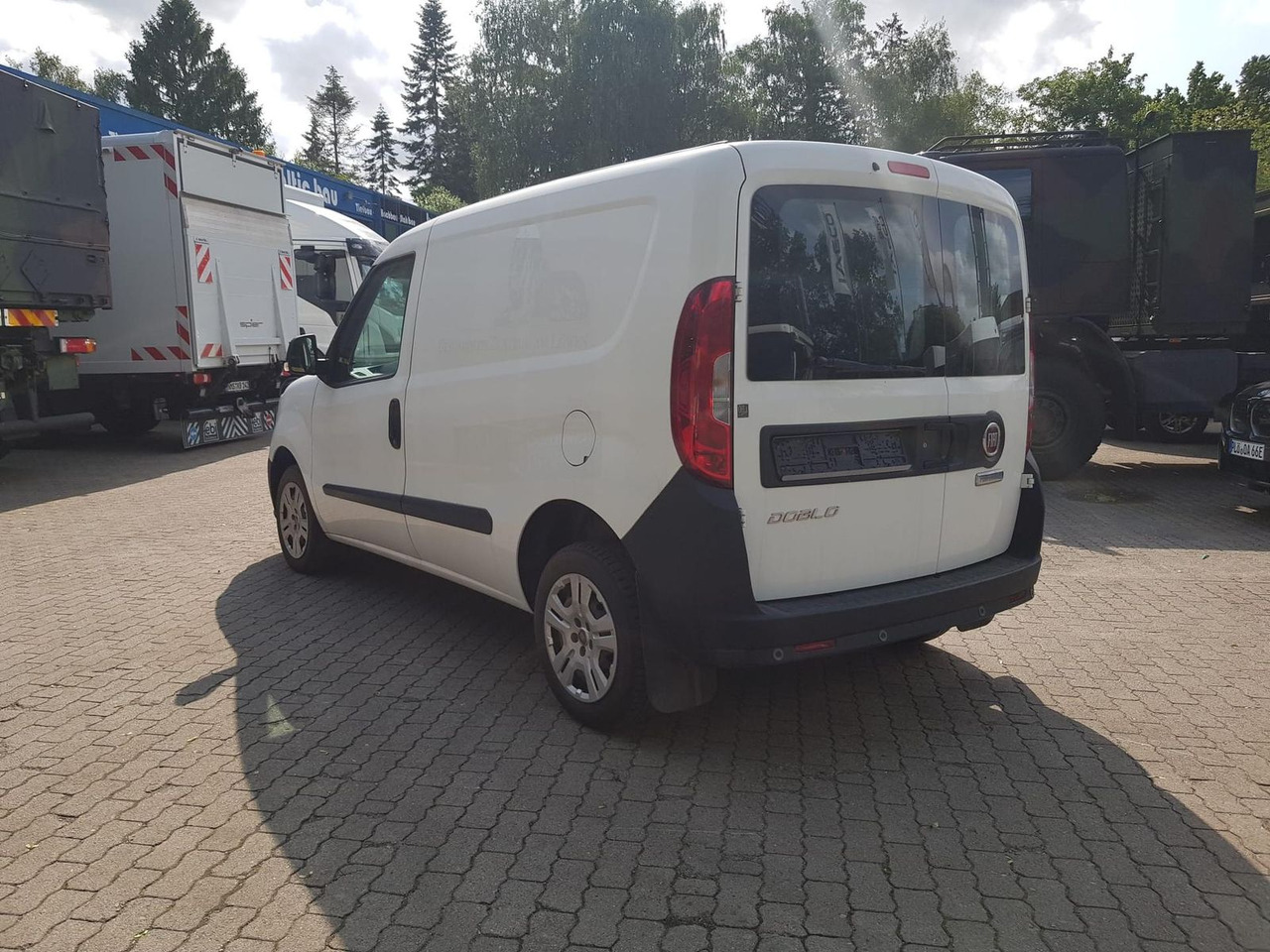 Fiat Doblo Kastenwagen SX 1.3 Klima, Radio mit Nav... - Potniški kombi: slika 3 Fiat Doblo Kastenwagen SX 1.3 Klima, Radio mit Nav... - Potniški kombi: slika 3