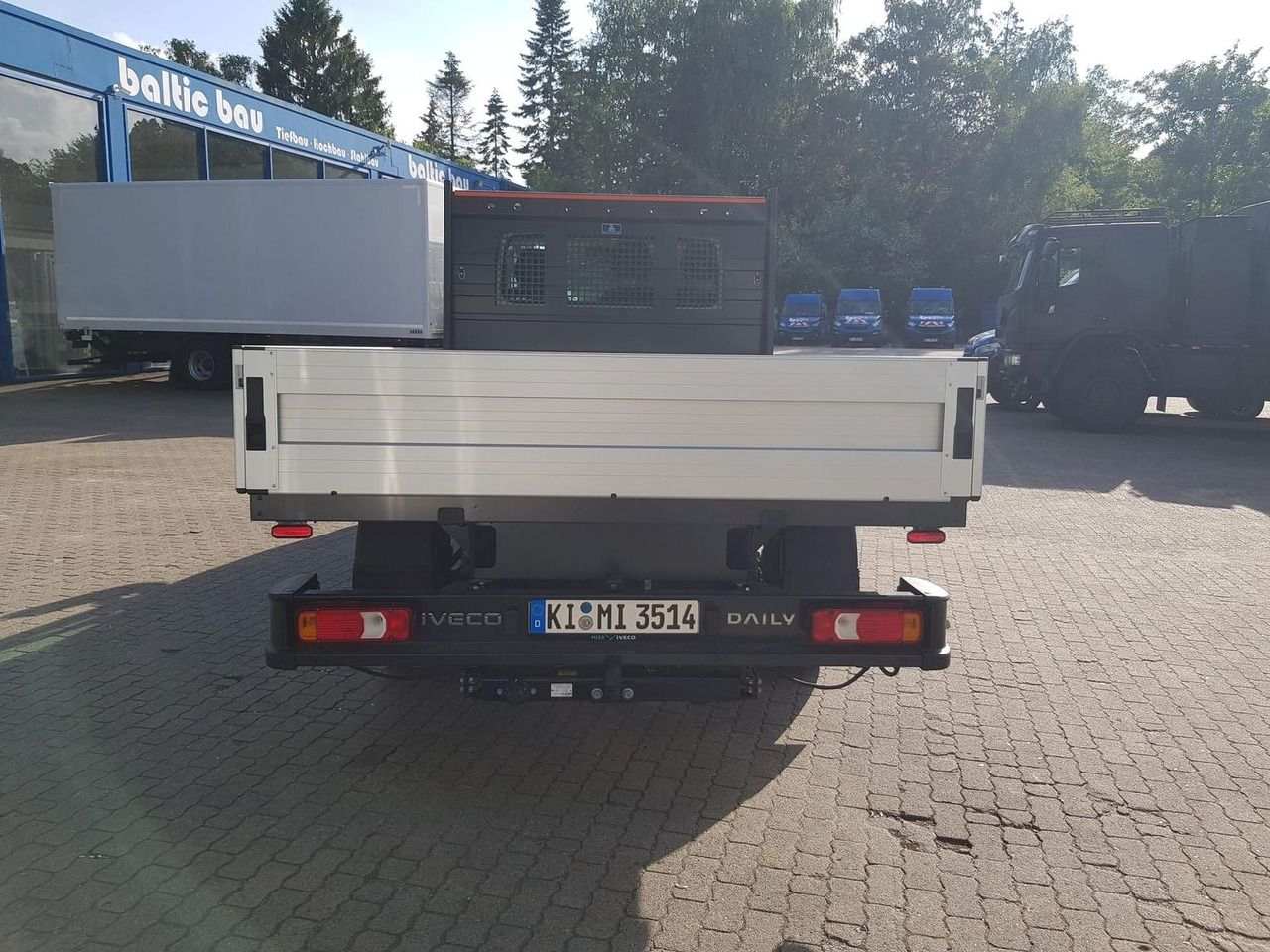 Iveco Daily 35S14HA8 Pritsche AHK 100 kW (136 PS),... - Dostavno vozilo s kesonom: slika 4 Iveco Daily 35S14HA8 Pritsche AHK 100 kW (136 PS),... - Dostavno vozilo s kesonom: slika 4