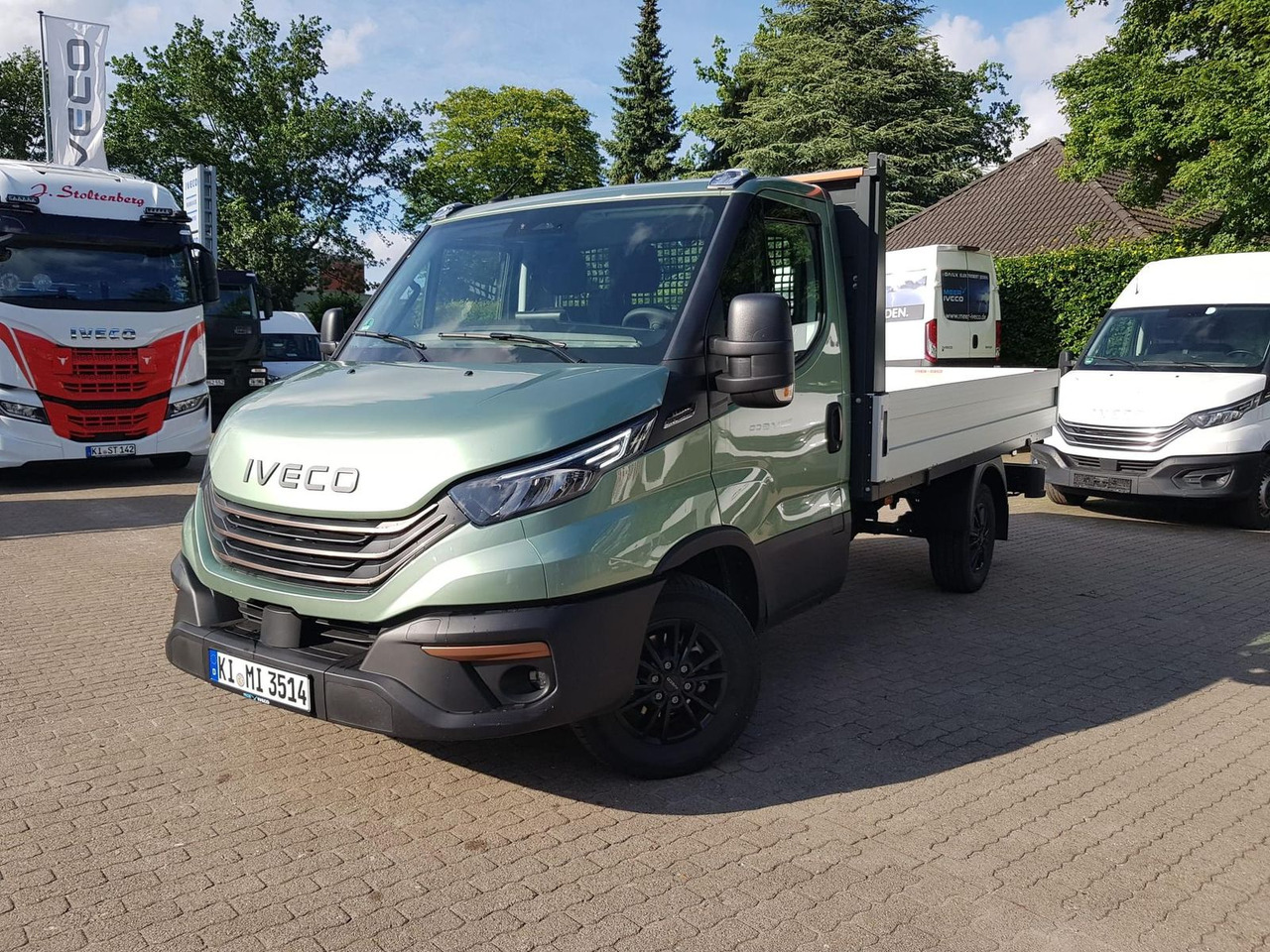 Iveco Daily 35S14HA8 Pritsche AHK 100 kW (136 PS),... - Dostavno vozilo s kesonom: slika 1 Iveco Daily 35S14HA8 Pritsche AHK 100 kW (136 PS),... - Dostavno vozilo s kesonom: slika 1