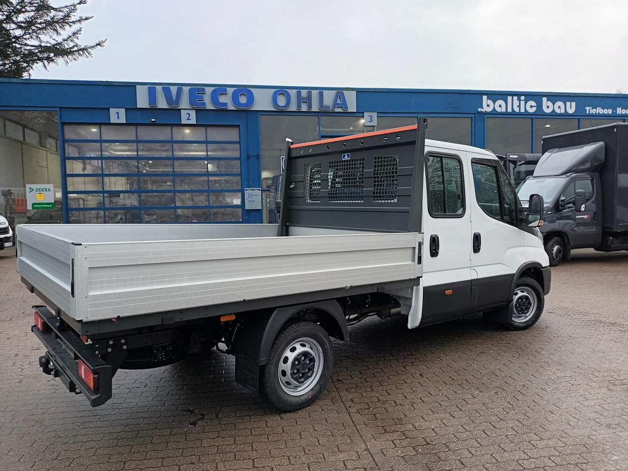 Iveco Daily 35S16H3.0Y Doka *Pritsche*KLIMA*AHK* 11... - Dostavno vozilo s kesonom, Dostavno vozilo z dvojno kabino: slika 5 Iveco Daily 35S16H3.0Y Doka *Pritsche*KLIMA*AHK* 11... - Dostavno vozilo s kesonom, Dostavno vozilo z dvojno kabino: slika 5
