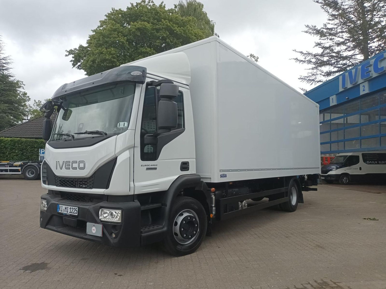 Iveco ML120E25/P mit SAXAS LBW 185 kW (252 PS), Aut... - Dostavno vozilo z zabojnikom: slika 1 Iveco ML120E25/P mit SAXAS LBW 185 kW (252 PS), Aut... - Dostavno vozilo z zabojnikom: slika 1