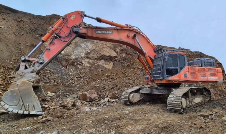 Doosan DX530 LC-3 – excavator / Kettenbagger - Bager: slika 1 Doosan DX530 LC-3 – excavator / Kettenbagger - Bager: slika 1