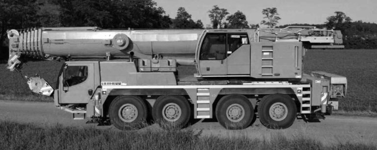 Liebherr LTM1100-4.2- mobile crane / Mobilkran - Avtodvigalo: slika 1 Liebherr LTM1100-4.2- mobile crane / Mobilkran - Avtodvigalo: slika 1