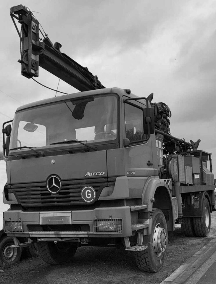 Nordmeyer DSB 1/5 – drilling rig on truck / Bohrgerät auf LKW - Vrtalna naprava: slika 1 Nordmeyer DSB 1/5 – drilling rig on truck / Bohrgerät auf LKW - Vrtalna naprava: slika 1