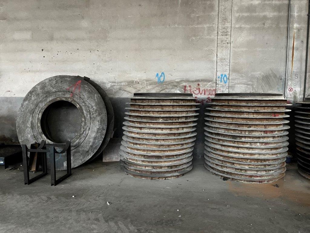 OMAG – Plant for large-diameter pipes / Großrohranlage - Oprema za betonska dela: slika 4 OMAG – Plant for large-diameter pipes / Großrohranlage - Oprema za betonska dela: slika 4
