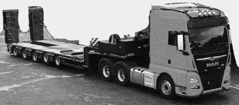 Vlačilec MAN TGX33.640 6X4  BLS with Goldhofer 5-axle Tele-Semi-Trailer: slika 1