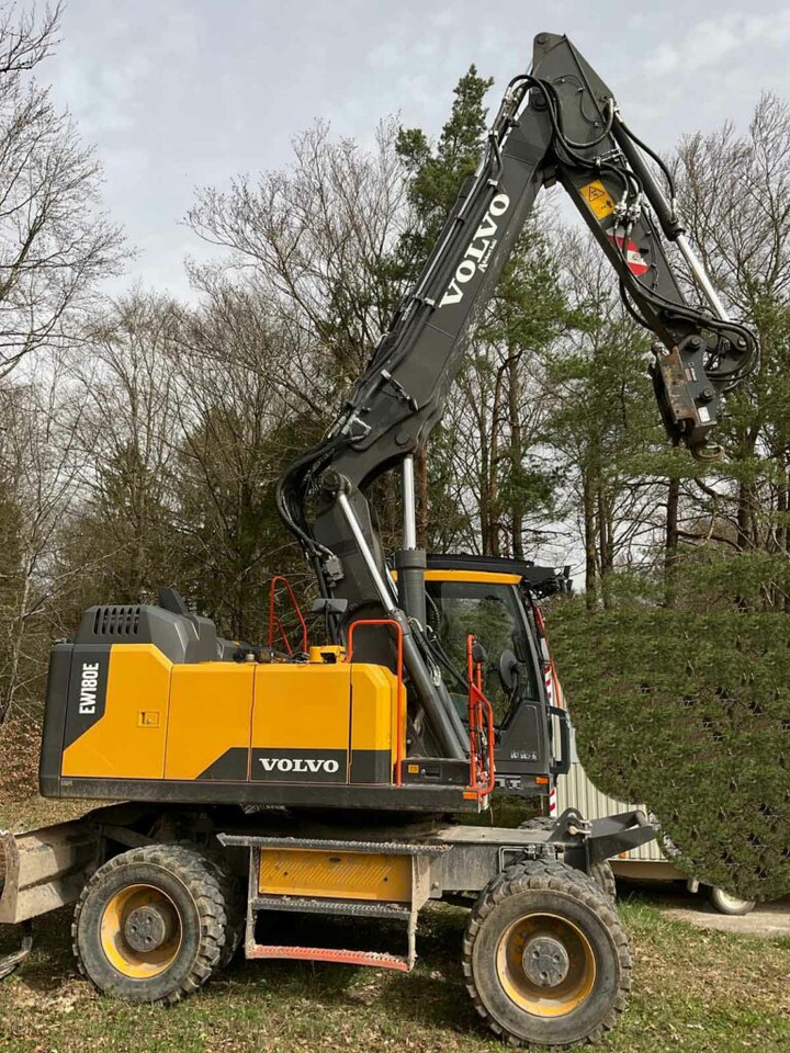 Volvo EW180 E – mobile excavator / Mobilbagger - Bager na kolesih: slika 1 Volvo EW180 E – mobile excavator / Mobilbagger - Bager na kolesih: slika 1