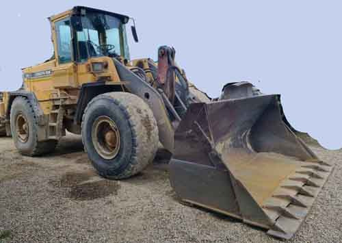 Volvo L120C – wheel loader / Radlader - Nakladalec: slika 1 Volvo L120C – wheel loader / Radlader - Nakladalec: slika 1