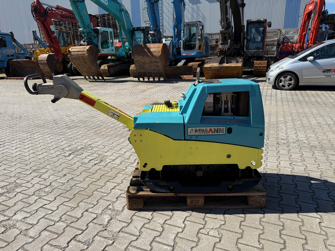 Vibracijska plošča Ammann AVH 100-20 Rüttelplatte E-Start: slika 7