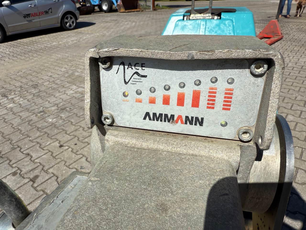 Vibracijska plošča Ammann AVH 100-20 Rüttelplatte E-Start: slika 10