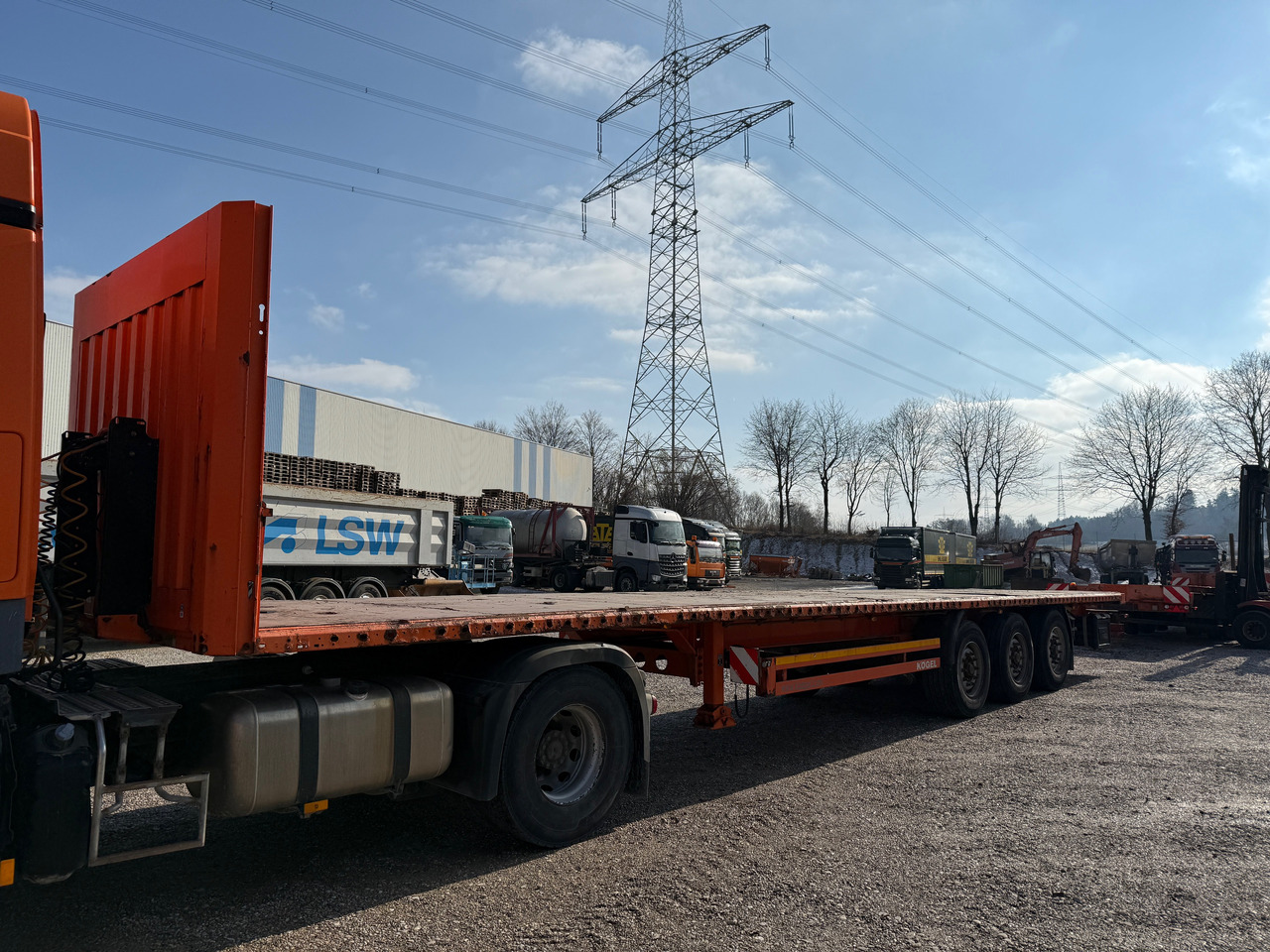 Kögel S24-1 Pritschenauflieger - Polprikolica s kesonom: slika 2 Kögel S24-1 Pritschenauflieger - Polprikolica s kesonom: slika 2