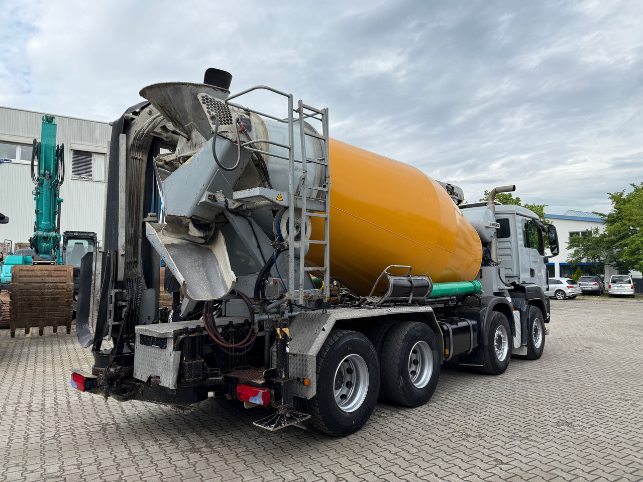 MAN TGS 32.440 Betonmischer 9m3 mit Förderband Liebherr - Avtomešalec: slika 4 MAN TGS 32.440 Betonmischer 9m3 mit Förderband Liebherr - Avtomešalec: slika 4