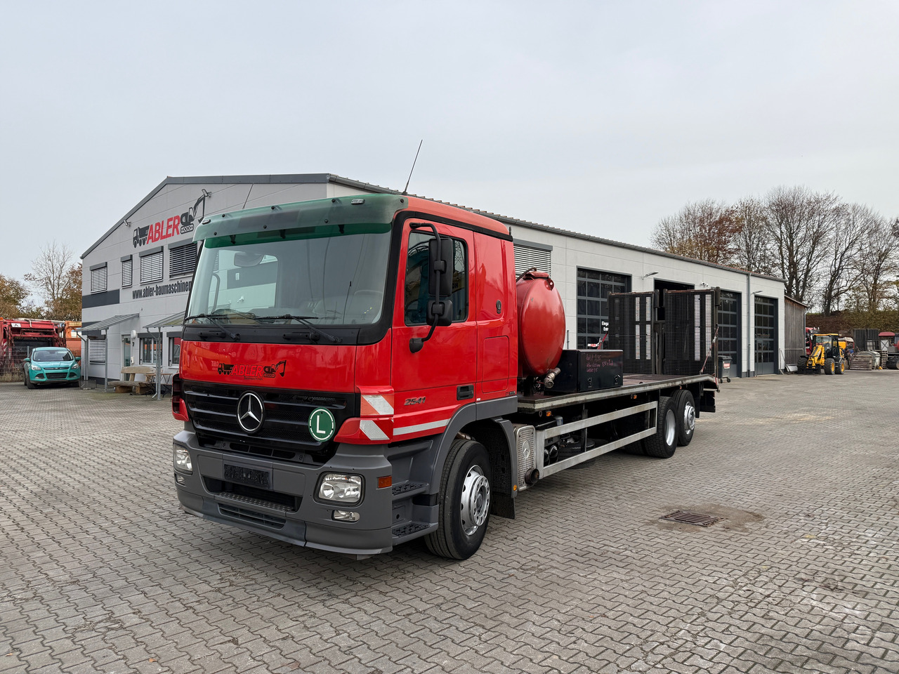 Mercedes-Benz 2541 Actros Baumaschinentransporter Klima Retarder - Tovornjak avtotransporter: slika 2 Mercedes-Benz 2541 Actros Baumaschinentransporter Klima Retarder - Tovornjak avtotransporter: slika 2