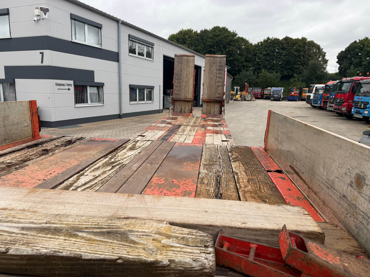 Nizko noseča polprikolica Müller Mitteltal TS3 Tieflader Auflieger mit hydr. Rampen: slika 18 Nizko noseča polprikolica Müller Mitteltal TS3 Tieflader Auflieger mit hydr. Rampen: slika 18