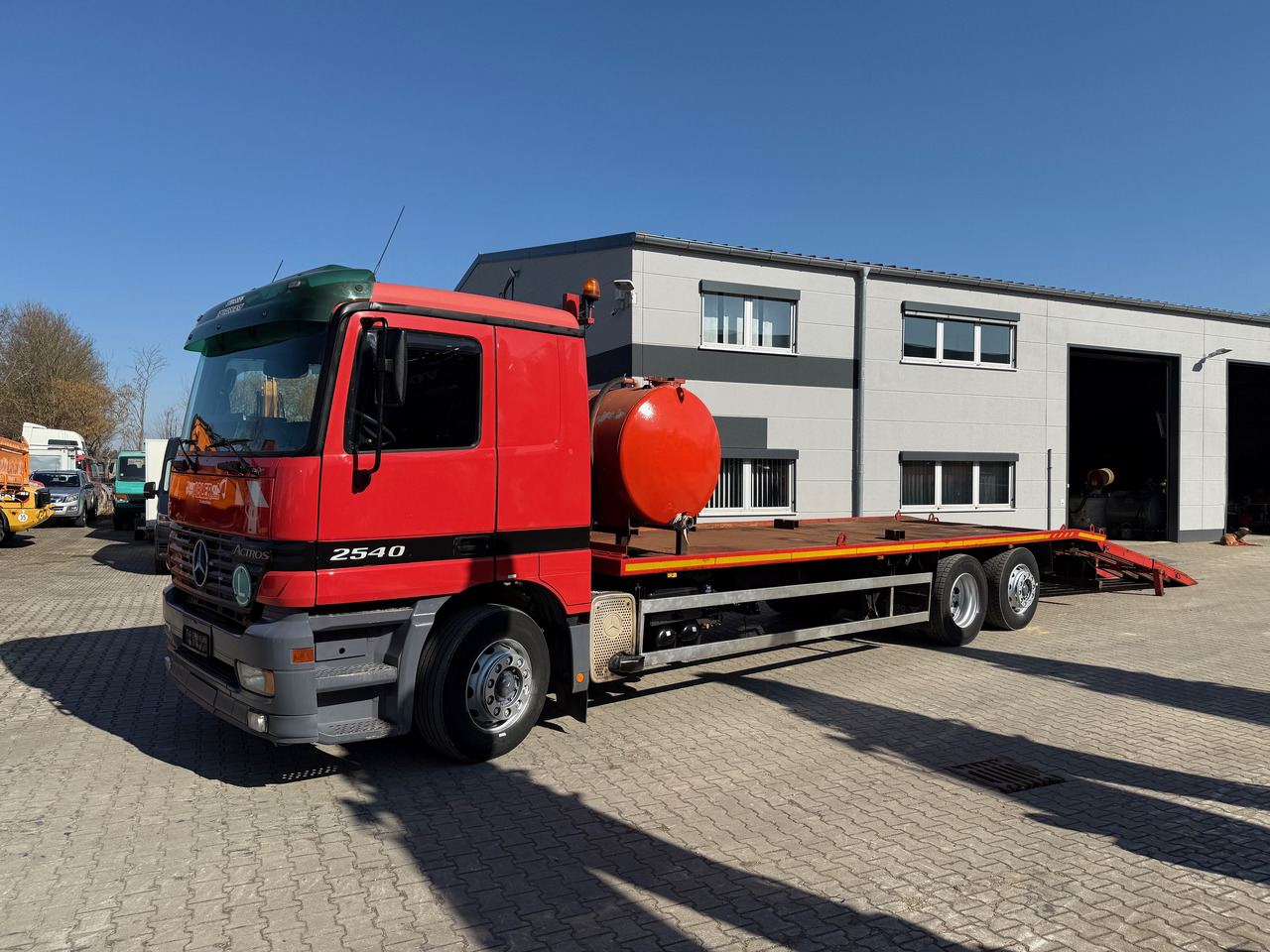 Mercedes-Benz 2540 Actros MP1 Baumaschinentrnasporter - Tovornjak: slika 4 Mercedes-Benz 2540 Actros MP1 Baumaschinentrnasporter - Tovornjak: slika 4