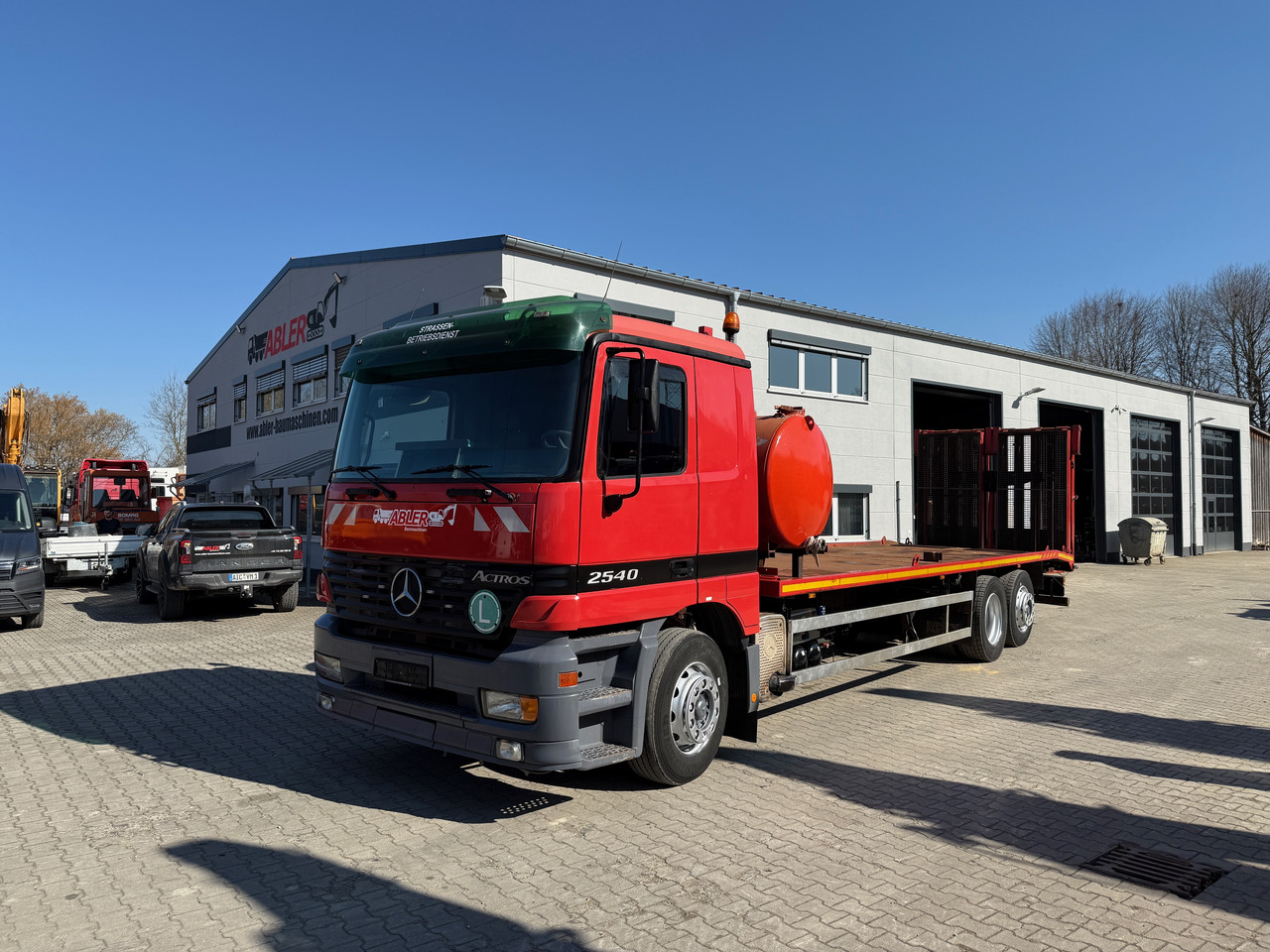 Mercedes-Benz 2540 Actros MP1 Baumaschinentrnasporter - Tovornjak: slika 2 Mercedes-Benz 2540 Actros MP1 Baumaschinentrnasporter - Tovornjak: slika 2