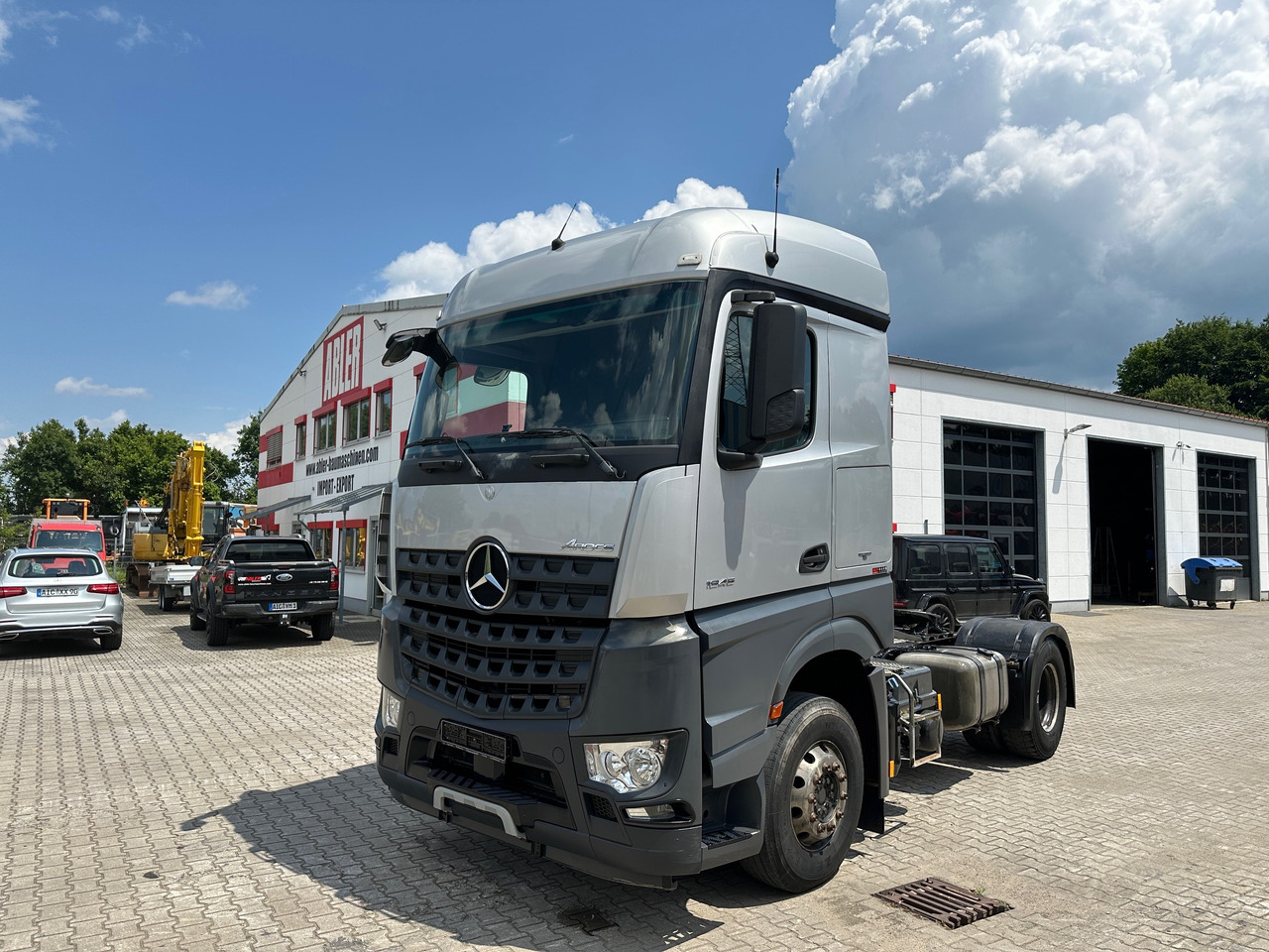 Mercedes-Benz 1845 Arocs SZM Kipphydraulik Mischerantrieb - Vlačilec: slika 2 Mercedes-Benz 1845 Arocs SZM Kipphydraulik Mischerantrieb - Vlačilec: slika 2
