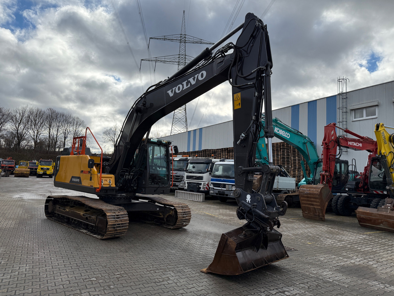 Volvo EC220 EL Kettenbagger Klima 180 Grad LED TOP! - Bager goseničar: slika 3 Volvo EC220 EL Kettenbagger Klima 180 Grad LED TOP! - Bager goseničar: slika 3